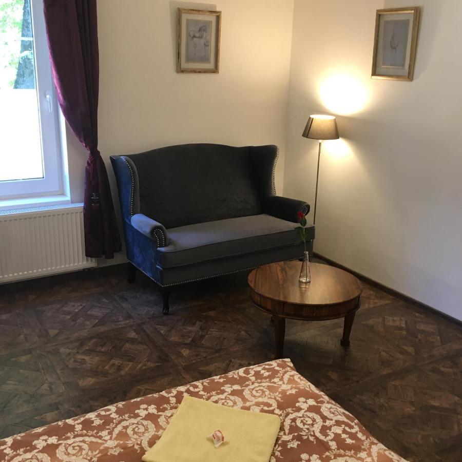 Bynovecky Zamecek Hotel Eksteriør billede