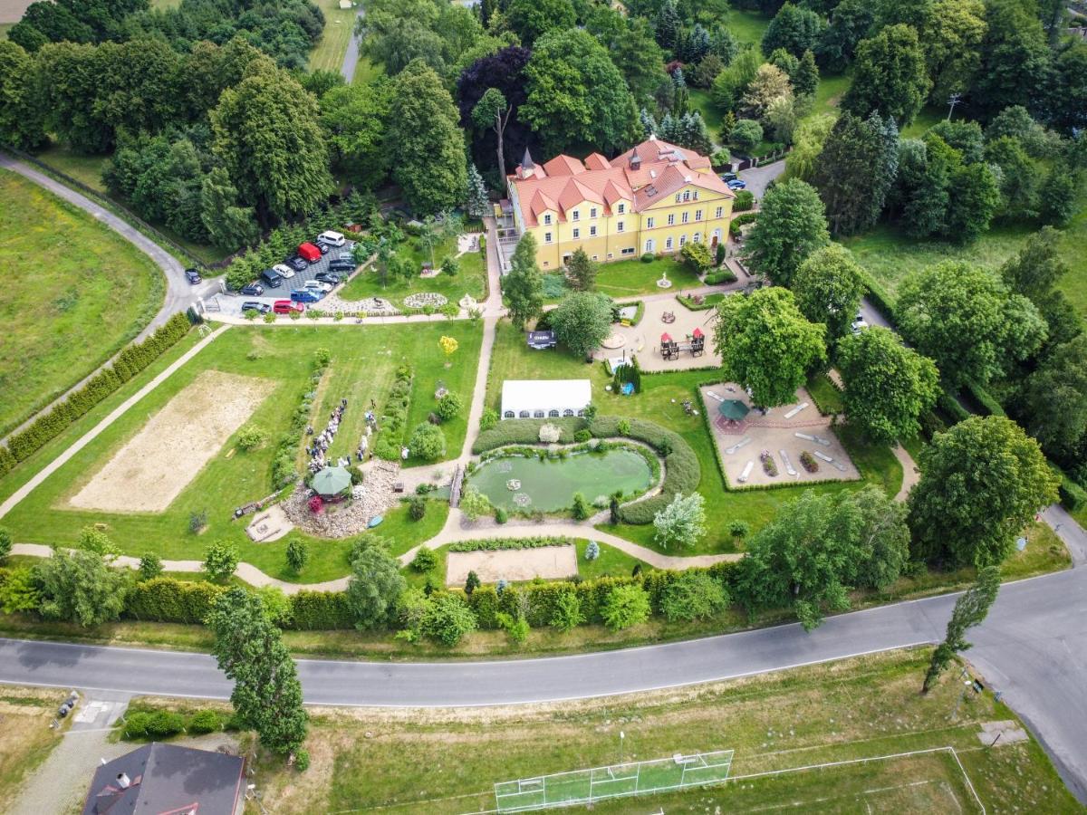 Bynovecky Zamecek Hotel Eksteriør billede