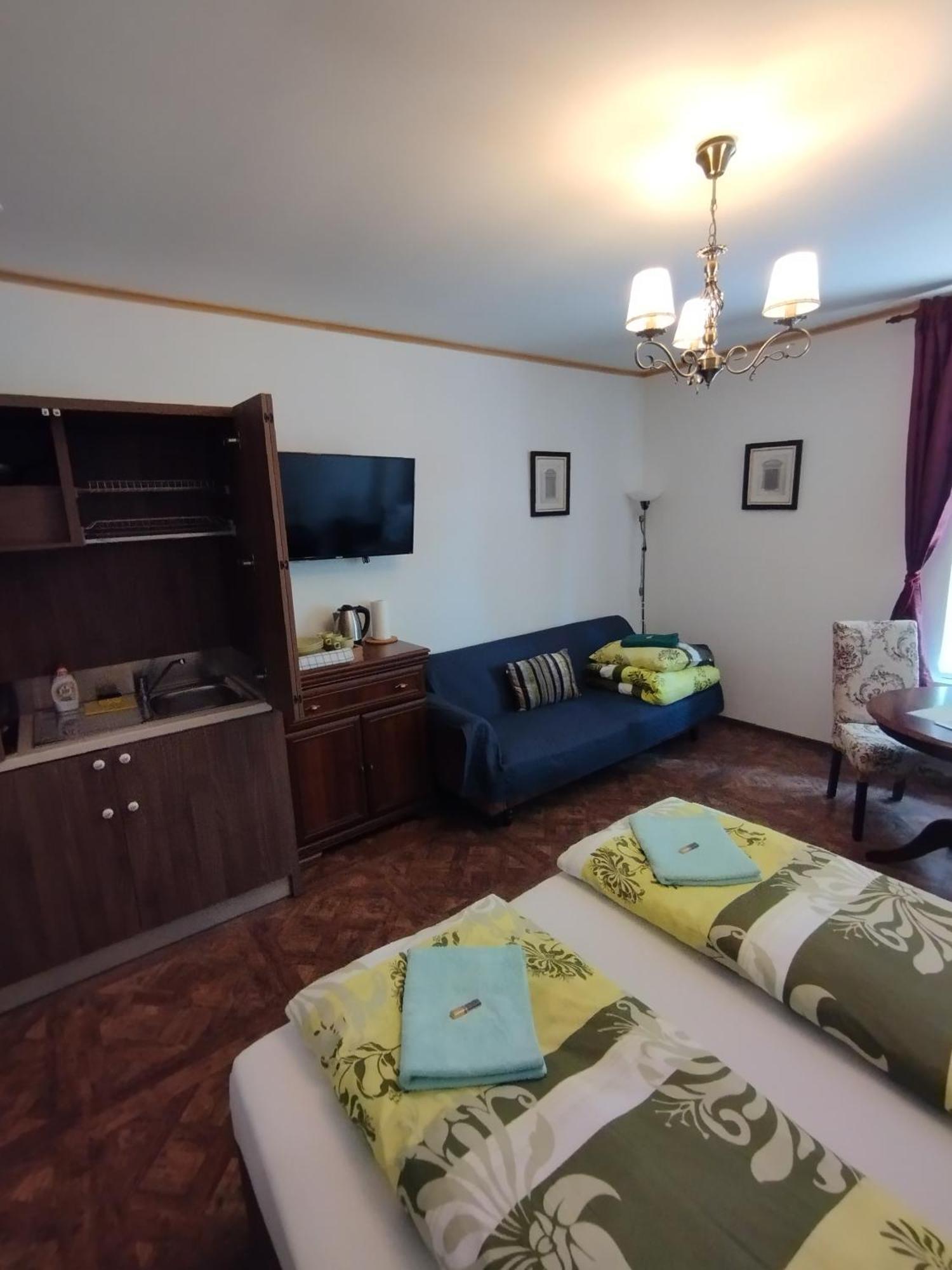Bynovecky Zamecek Hotel Eksteriør billede