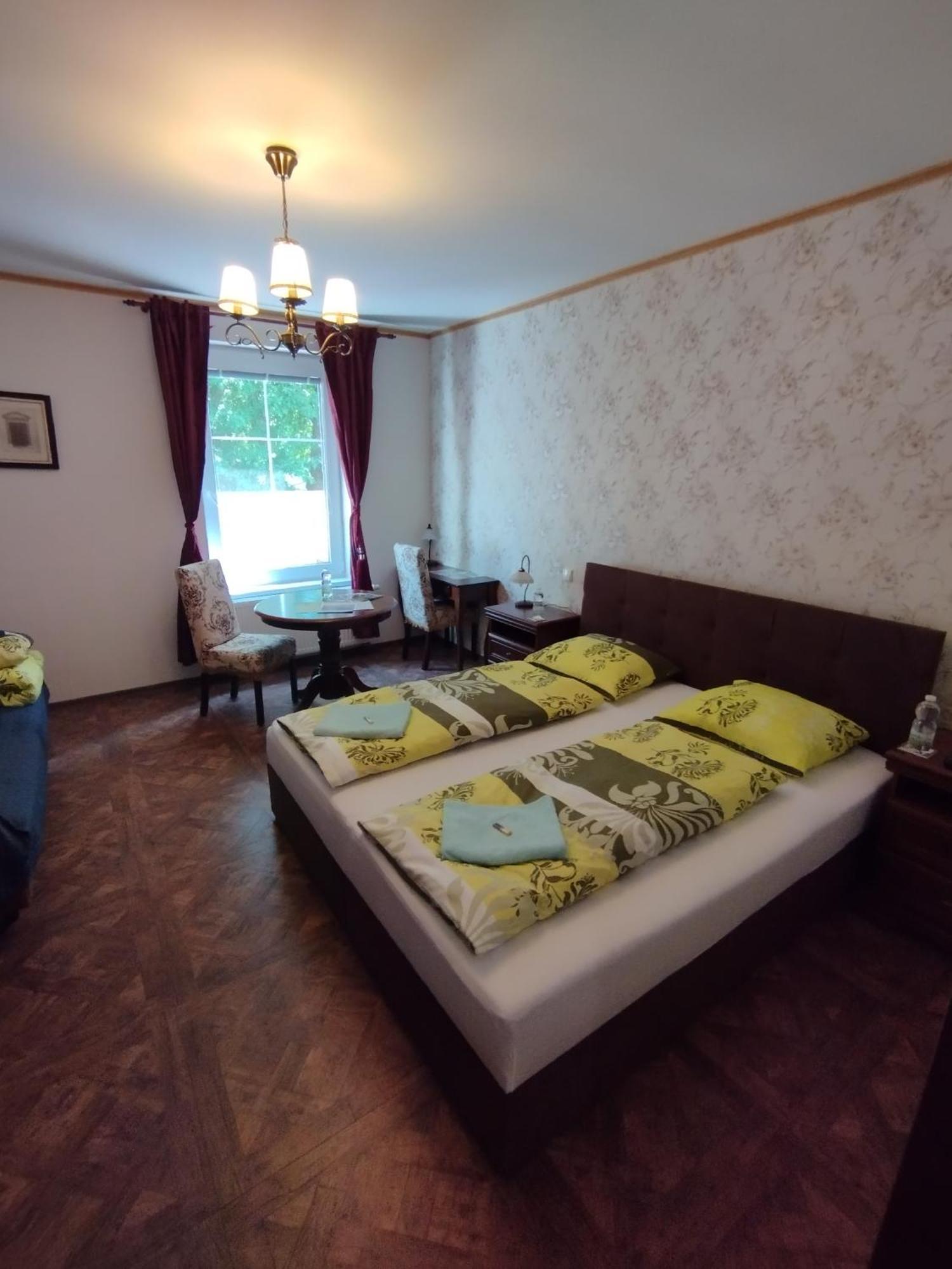 Bynovecky Zamecek Hotel Eksteriør billede