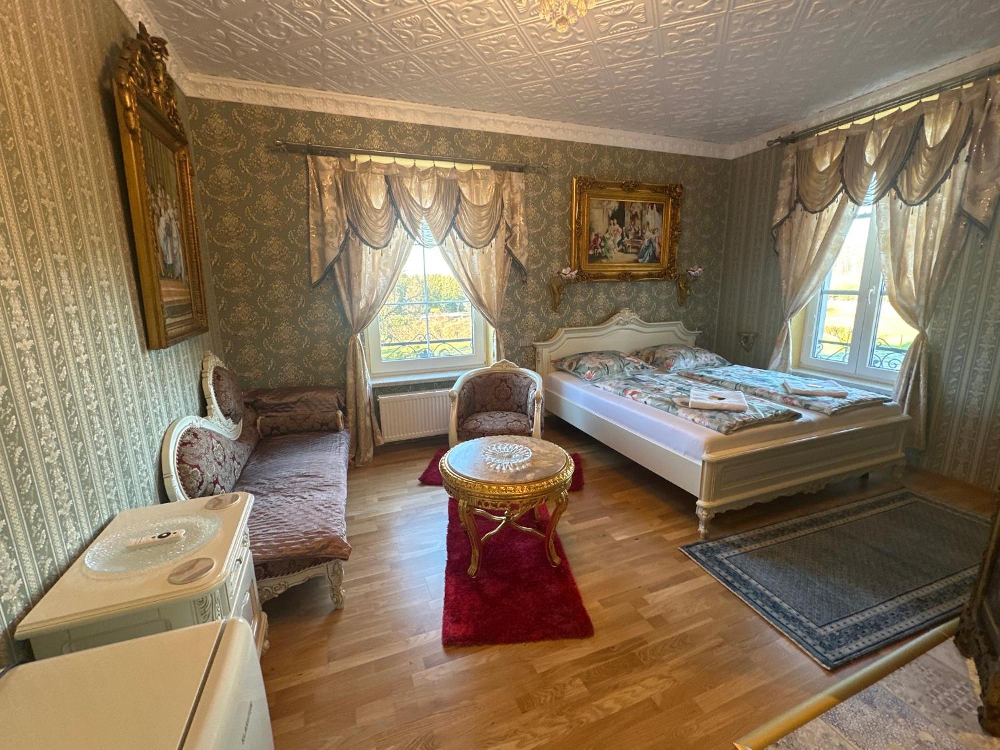 Bynovecky Zamecek Hotel Eksteriør billede