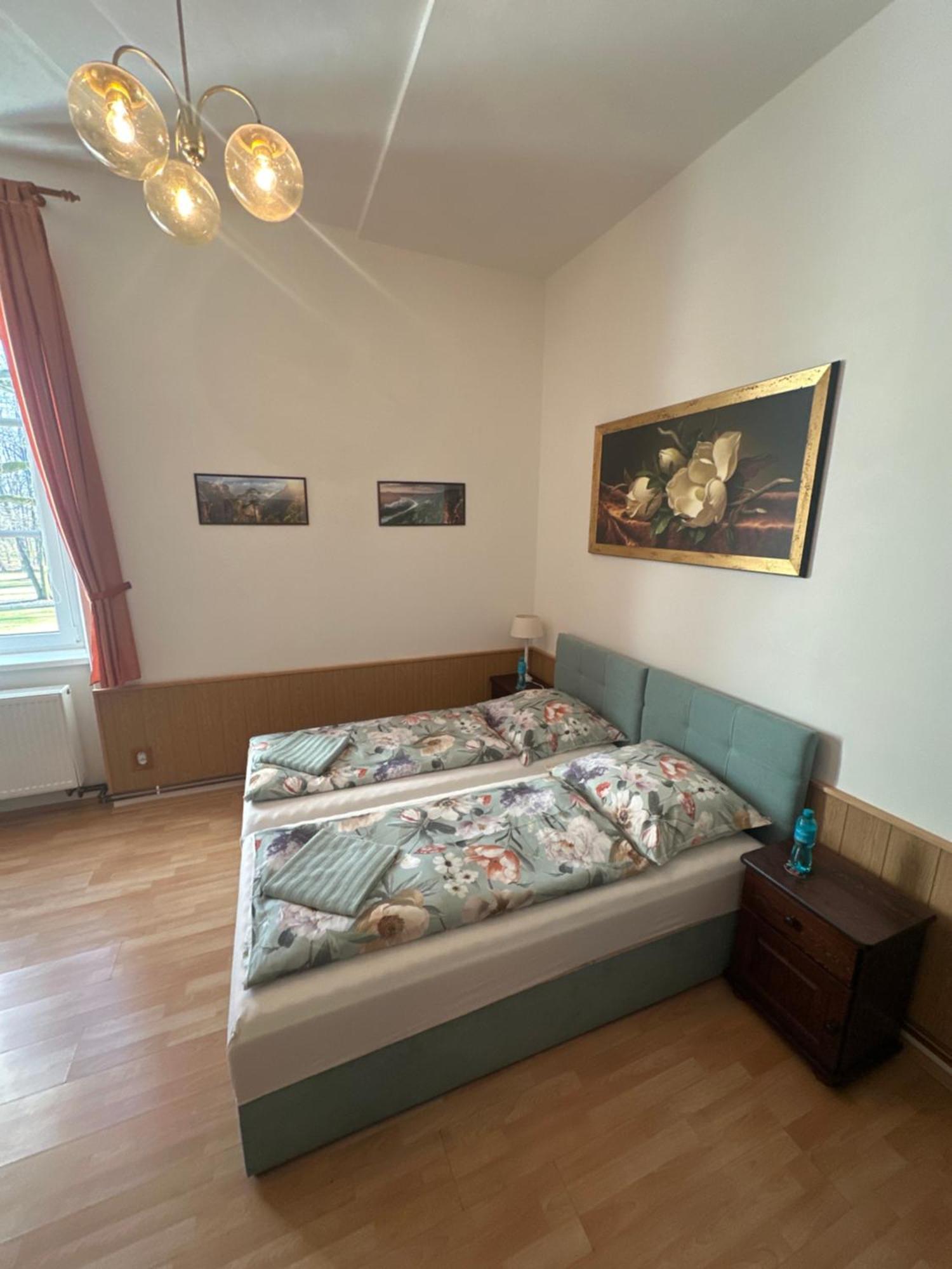 Bynovecky Zamecek Hotel Eksteriør billede