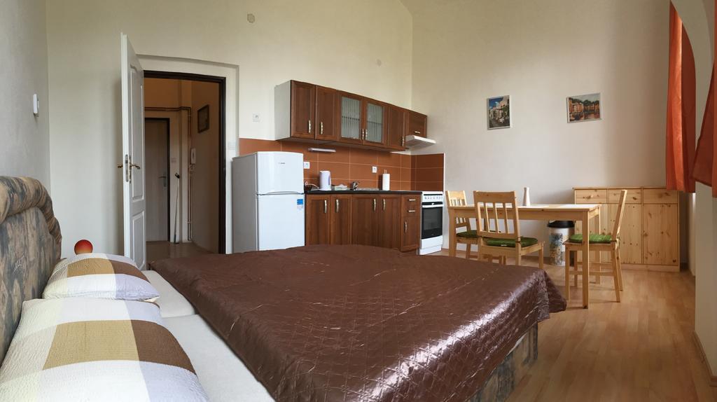 Bynovecky Zamecek Hotel Eksteriør billede