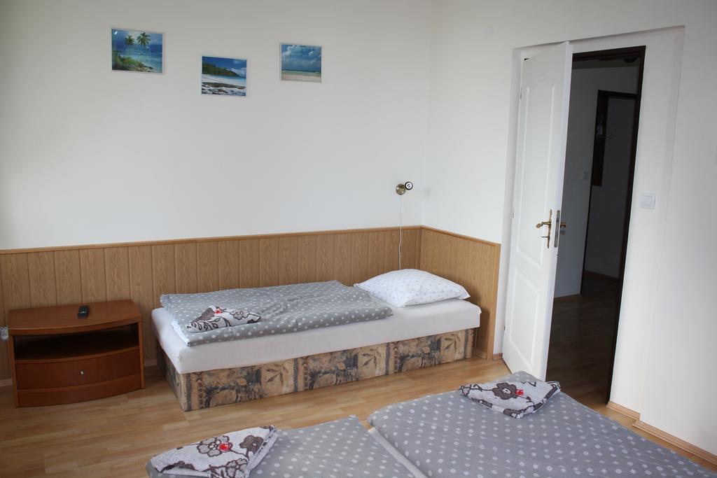 Bynovecky Zamecek Hotel Eksteriør billede