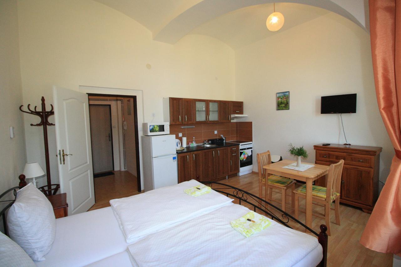 Bynovecky Zamecek Hotel Eksteriør billede